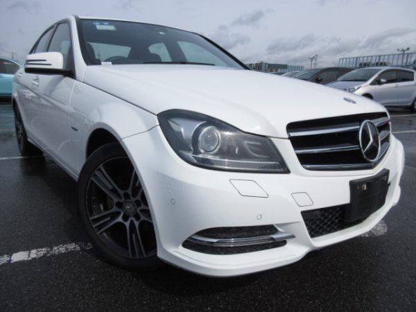 MERCEDES BENZ C180：圖片 27